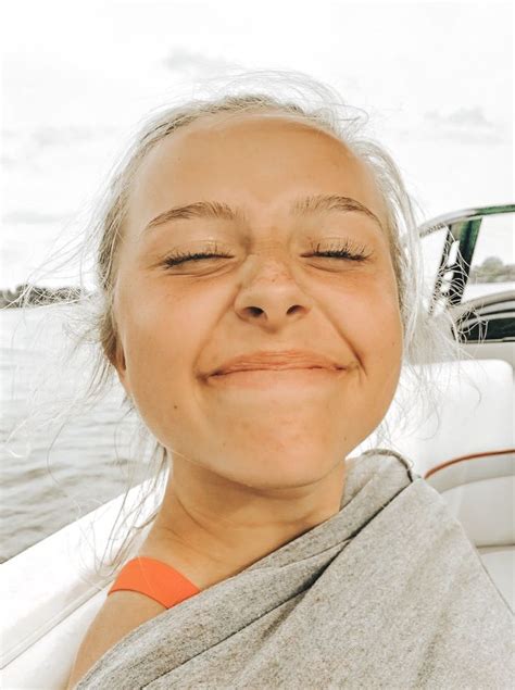 Claire (@clairefishh) • Instagram photos and videos.